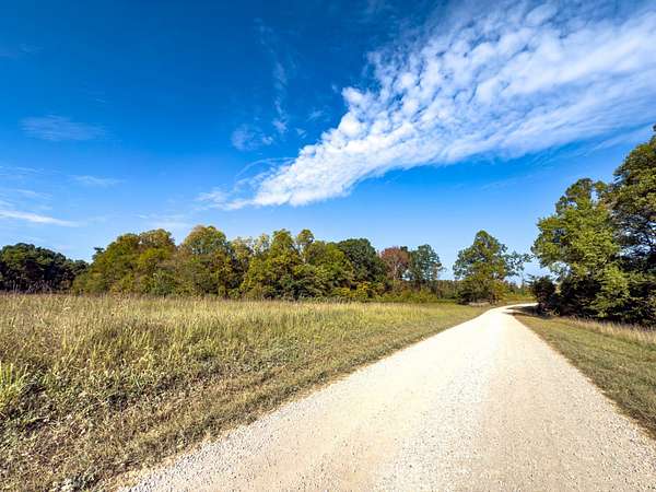 10 Acres of Recreational Land for Sale in Wilkesville, Ohio