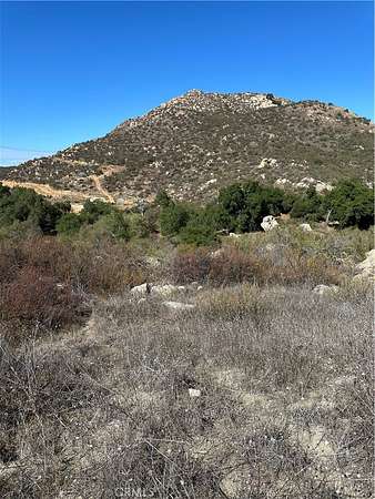 19.4 Acres of Land for Sale in Temecula, California