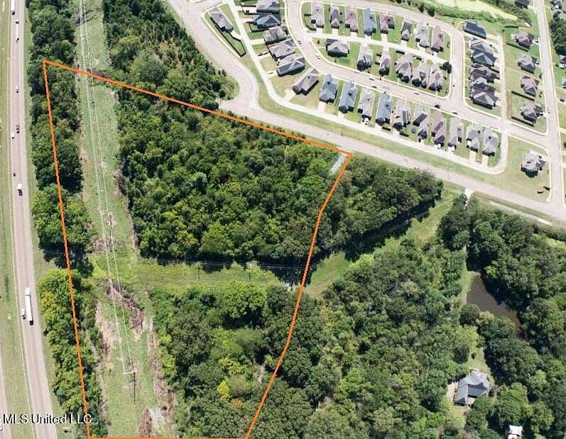 9 Acres of Residential Land for Sale in Olive Branch, Mississippi