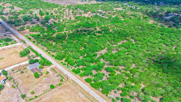11 Acres of Land for Sale in Mathis, Texas