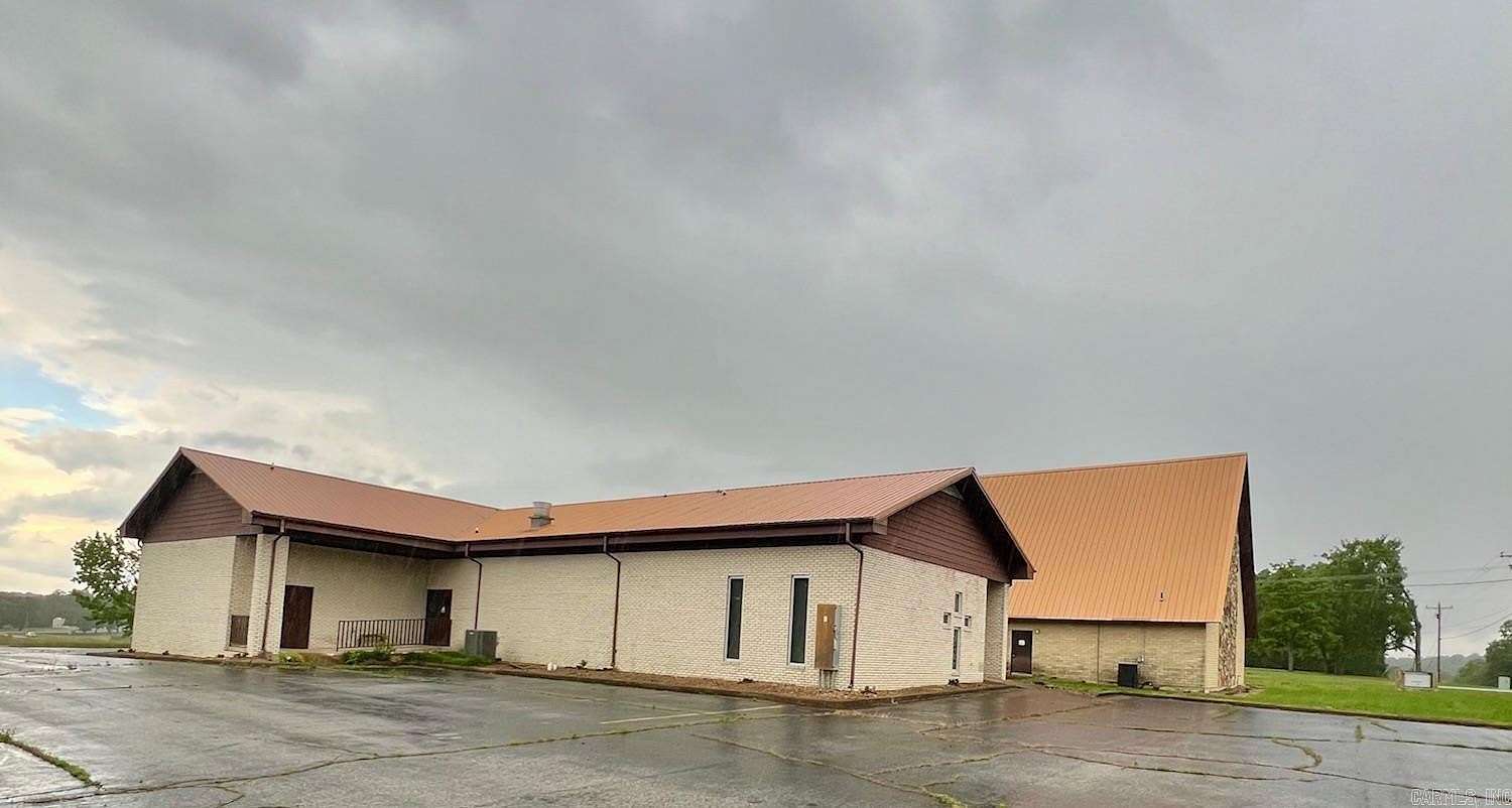 2 Acres of Improved Commercial Land for Sale in Horseshoe Bend, Arkansas