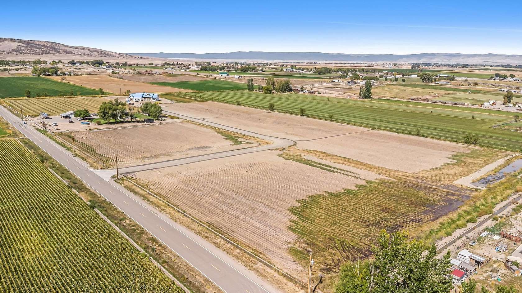 2 Acres of Residential Land for Sale in Loma, Colorado