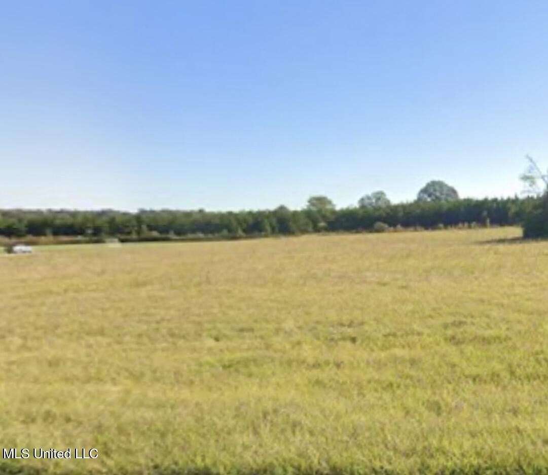 2 Acres of Land with Home for Sale in Jackson, Mississippi