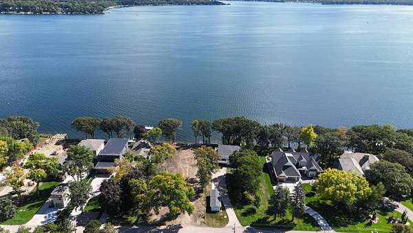 0.63 Acres of Residential Land for Sale in Wahpeton, Iowa