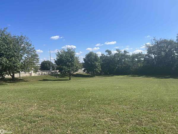 0.58 Acres of Commercial Land for Sale in Keokuk, Iowa