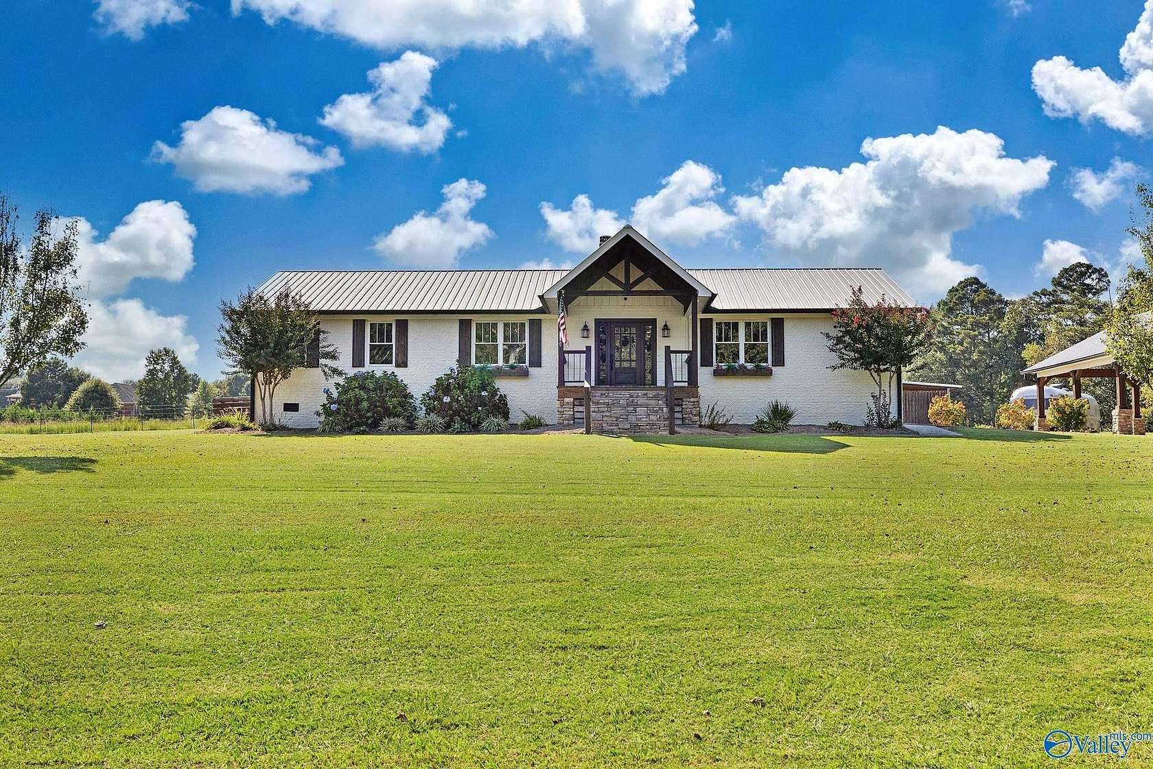 25.5 Acres of Land with Home for Sale in Boaz, Alabama