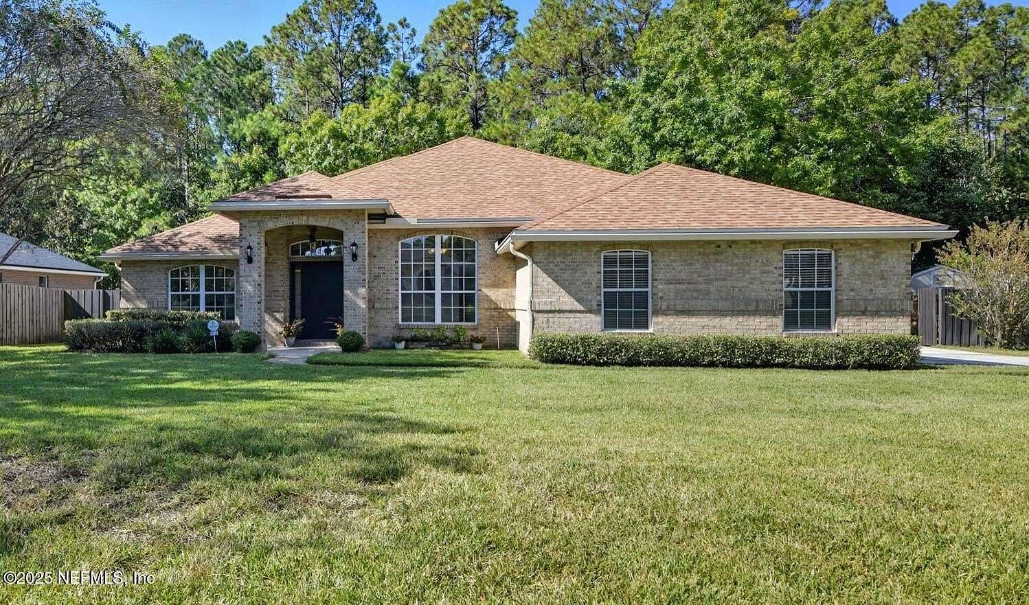 1.73 Acres of Residential Land with Home for Sale in Jacksonville, Florida