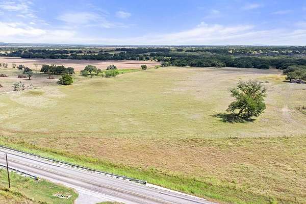 28 Acres of Recreational Land & Farm for Sale in Stonewall, Texas