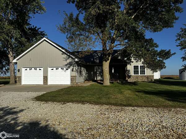 4.73 Acres of Residential Land with Home for Sale in Osceola, Iowa