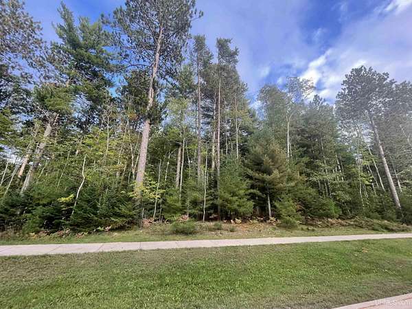 0.6 Acres of Residential Land for Sale in Marquette, Michigan