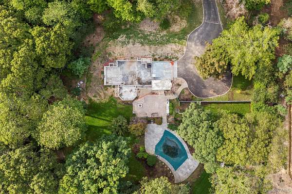 1.9 Acres of Land for Sale in Nissequogue, New York