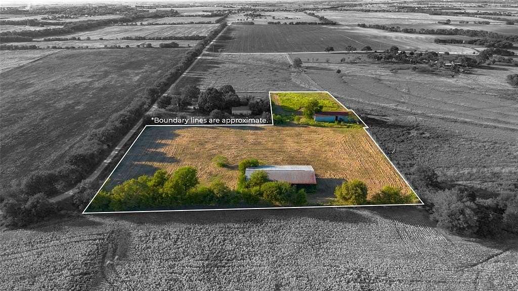 5.25 Acres of Residential Land for Sale in Abbott, Texas