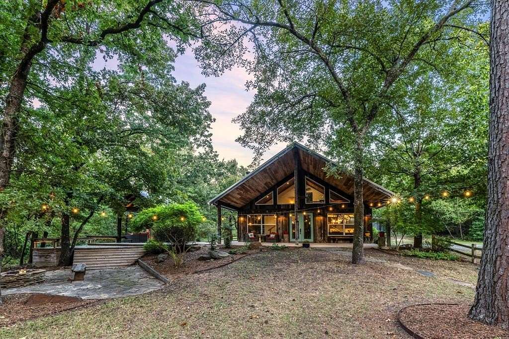 11 Acres of Land with Home for Sale in Lindale, Texas