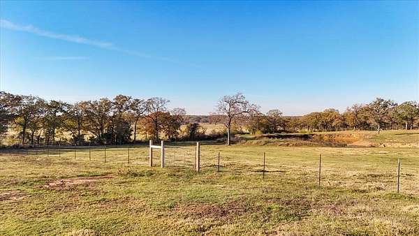 1.5 Acres of Land for Sale in Cross Timber, Texas