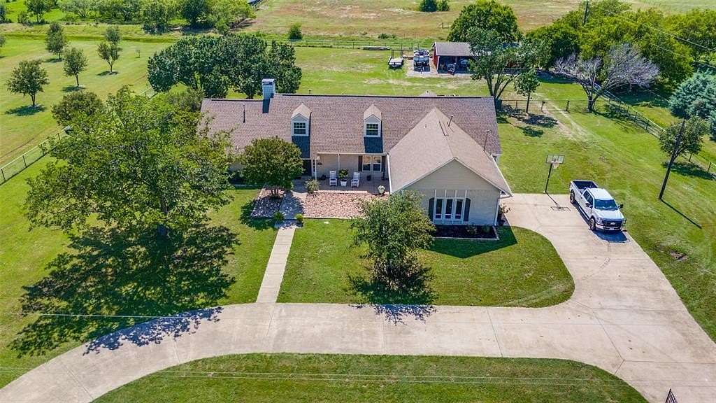 1.78 Acres of Residential Land with Home for Sale in Denton, Texas