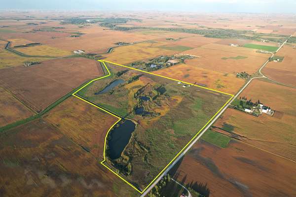 139 Acres of Improved Recreational Land & Farm for Sale in Dows, Iowa