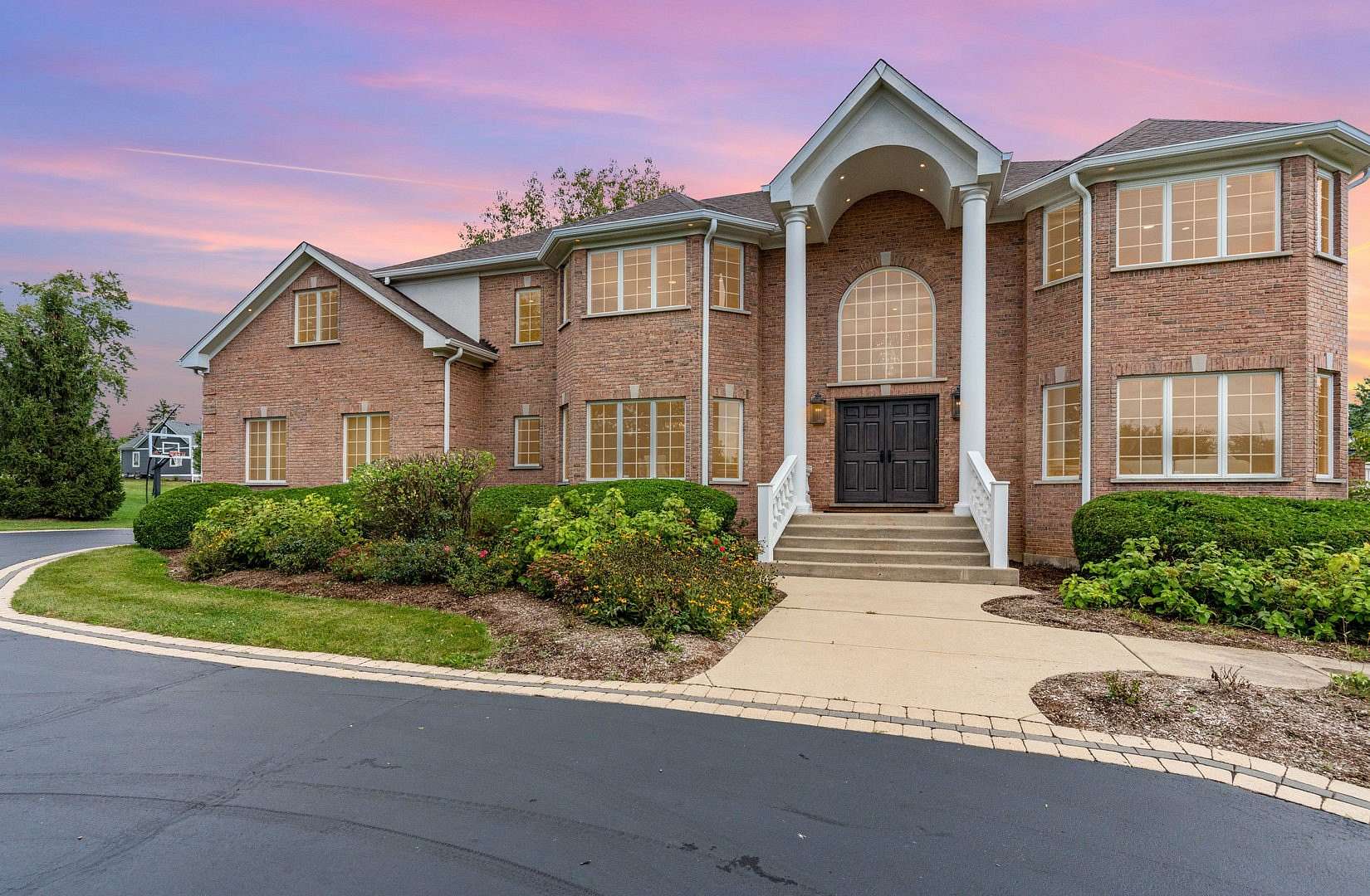 2.7 Acres of Residential Land with Home for Sale in Inverness, Illinois