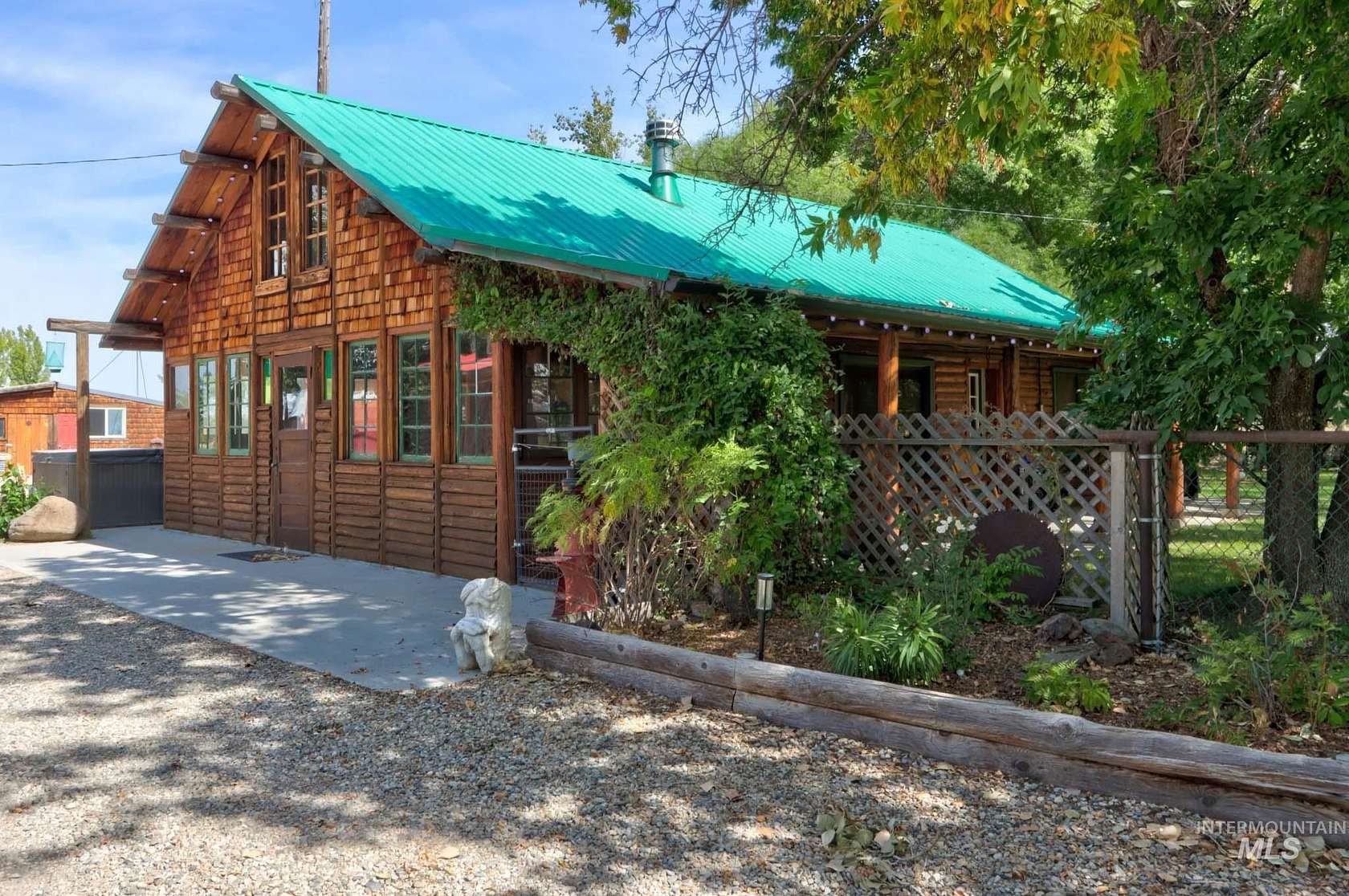 15.7 Acres of Land with Home for Sale in Emmett, Idaho