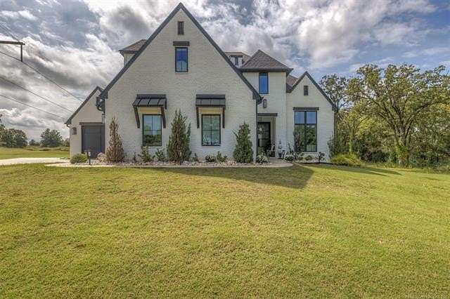 7.75 Acres of Residential Land with Home for Sale in Broken Arrow, Oklahoma