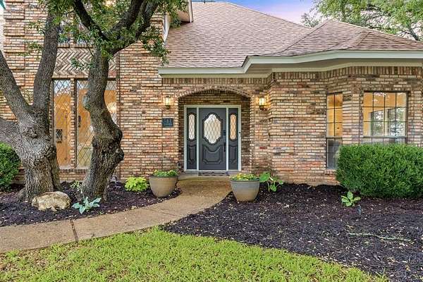 1.55 Acres of Residential Land with Home for Sale in Fort Worth, Texas