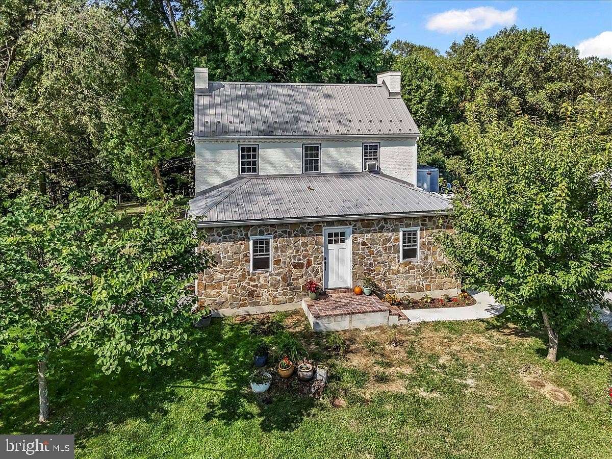 7 Acres of Land with Home for Sale in Lincoln University, Pennsylvania