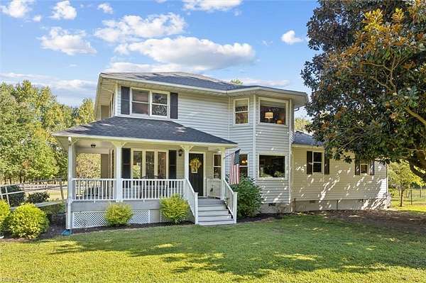 2.6 Acres of Residential Land with Home for Sale in Kilmarnock, Virginia