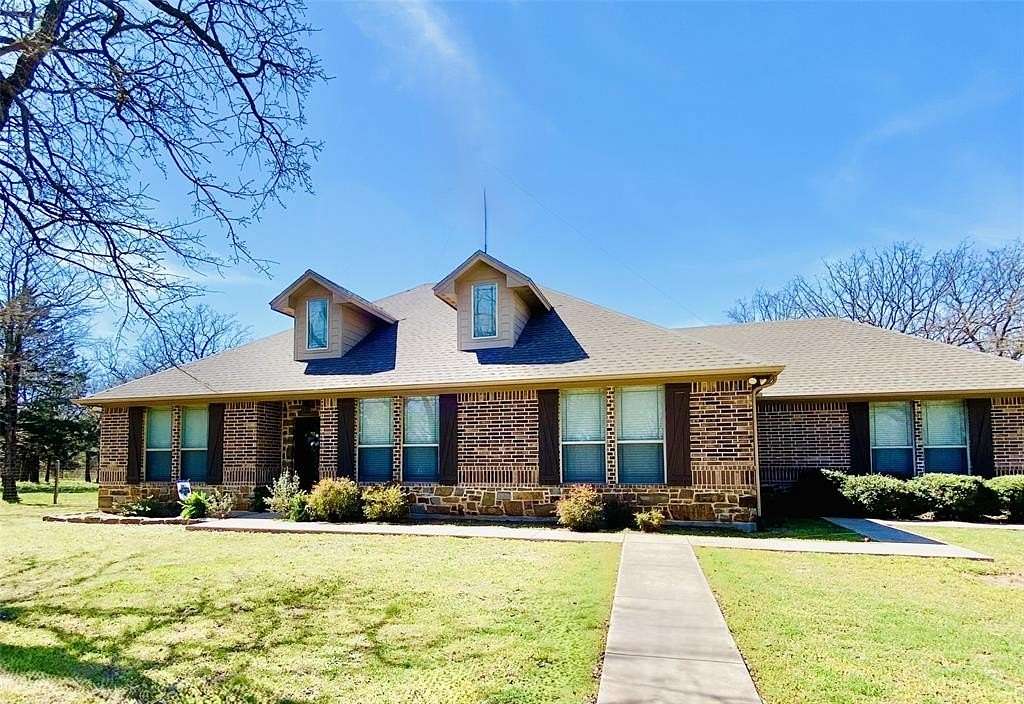 6.26 Acres of Residential Land with Home for Sale in Bowie, Texas