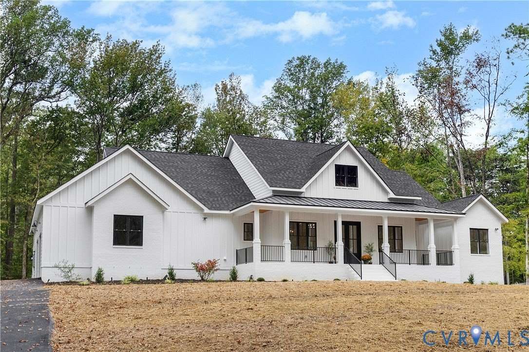 2.64 Acres of Residential Land with Home for Sale in Rockville, Virginia