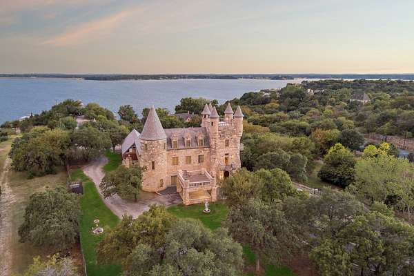 3 Acres of Land with Home for Sale in Fort Worth, Texas