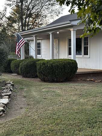 2.3 Acres of Residential Land with Home for Sale in Murfreesboro, Tennessee