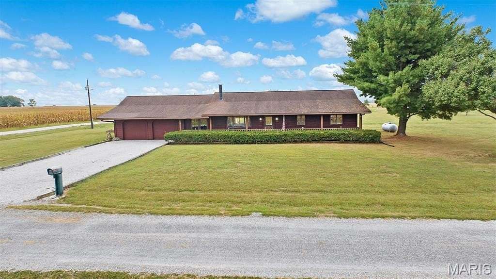 3.85 Acres of Residential Land with Home for Sale in Alhambra, Illinois