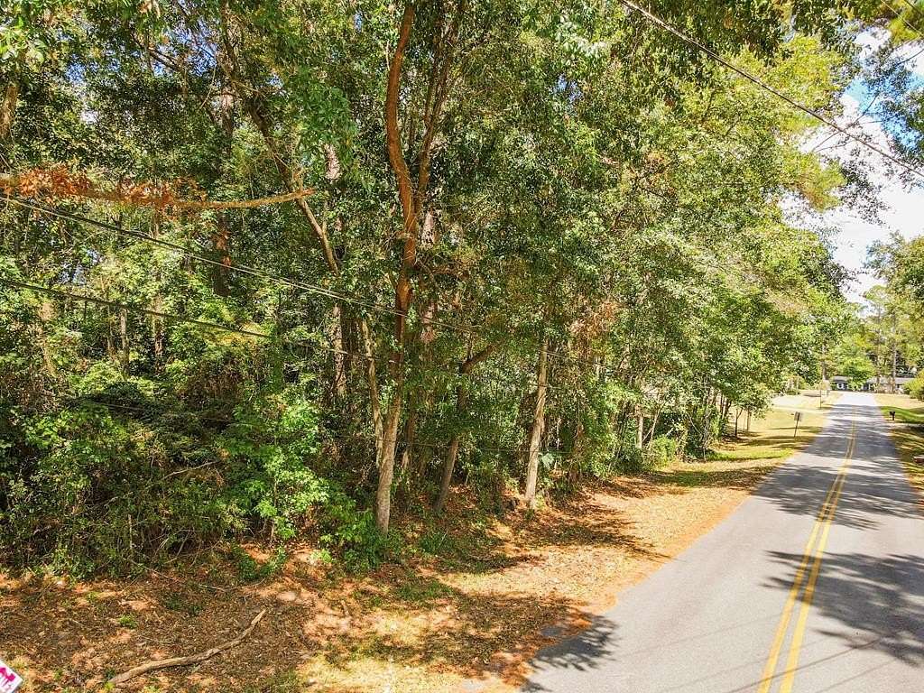 0.91 Acres of Residential Land for Sale in Thomasville, Georgia
