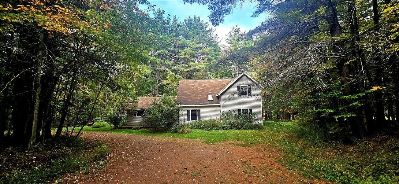 8 Acres of Residential Land with Home for Sale in Harpersfield, New York