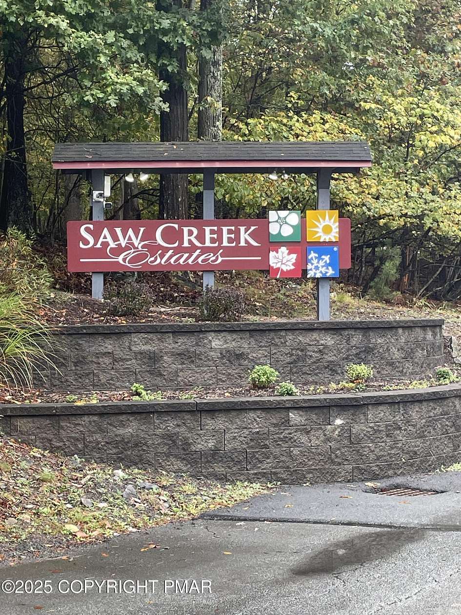 0.54 Acres of Residential Land for Sale in Bushkill, Pennsylvania