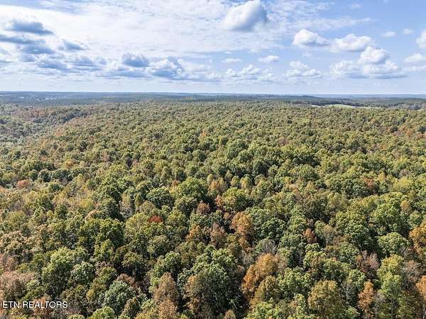 353 Acres of Recreational Land for Sale in Crossville, Tennessee