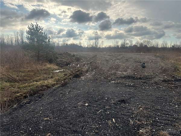 5.1 Acres of Land for Sale in Clarence, New York