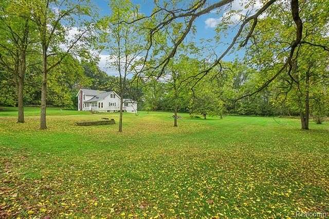 2.56 Acres of Residential Land with Home for Sale in Clarkston, Michigan