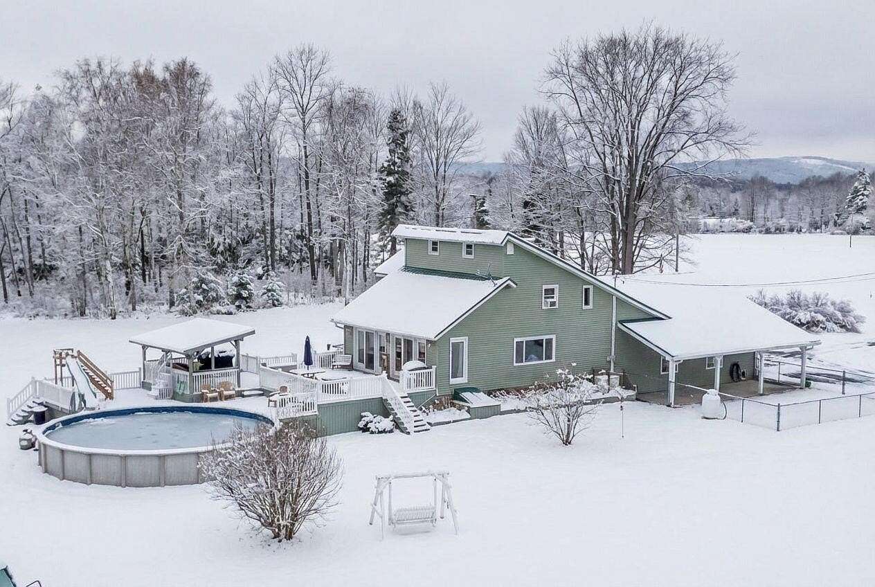 10 Acres of Land with Home for Sale in Palmyra, Maine