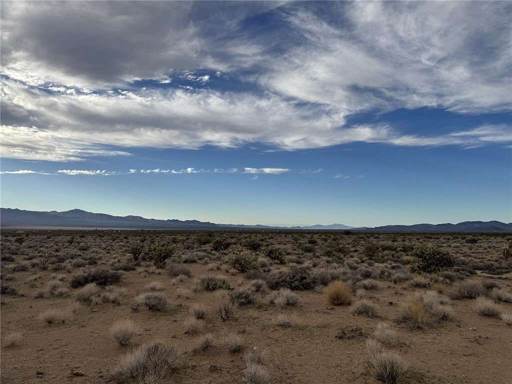 5.2 Acres of Residential Land for Sale in Dolan Springs, Arizona