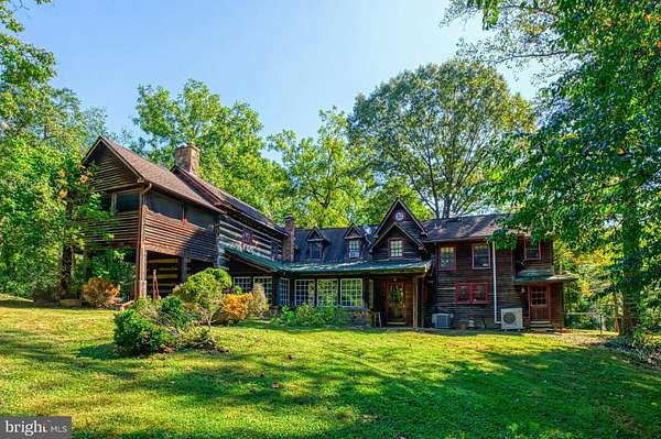 13.9 Acres of Land with Home for Sale in Fairfax, Virginia