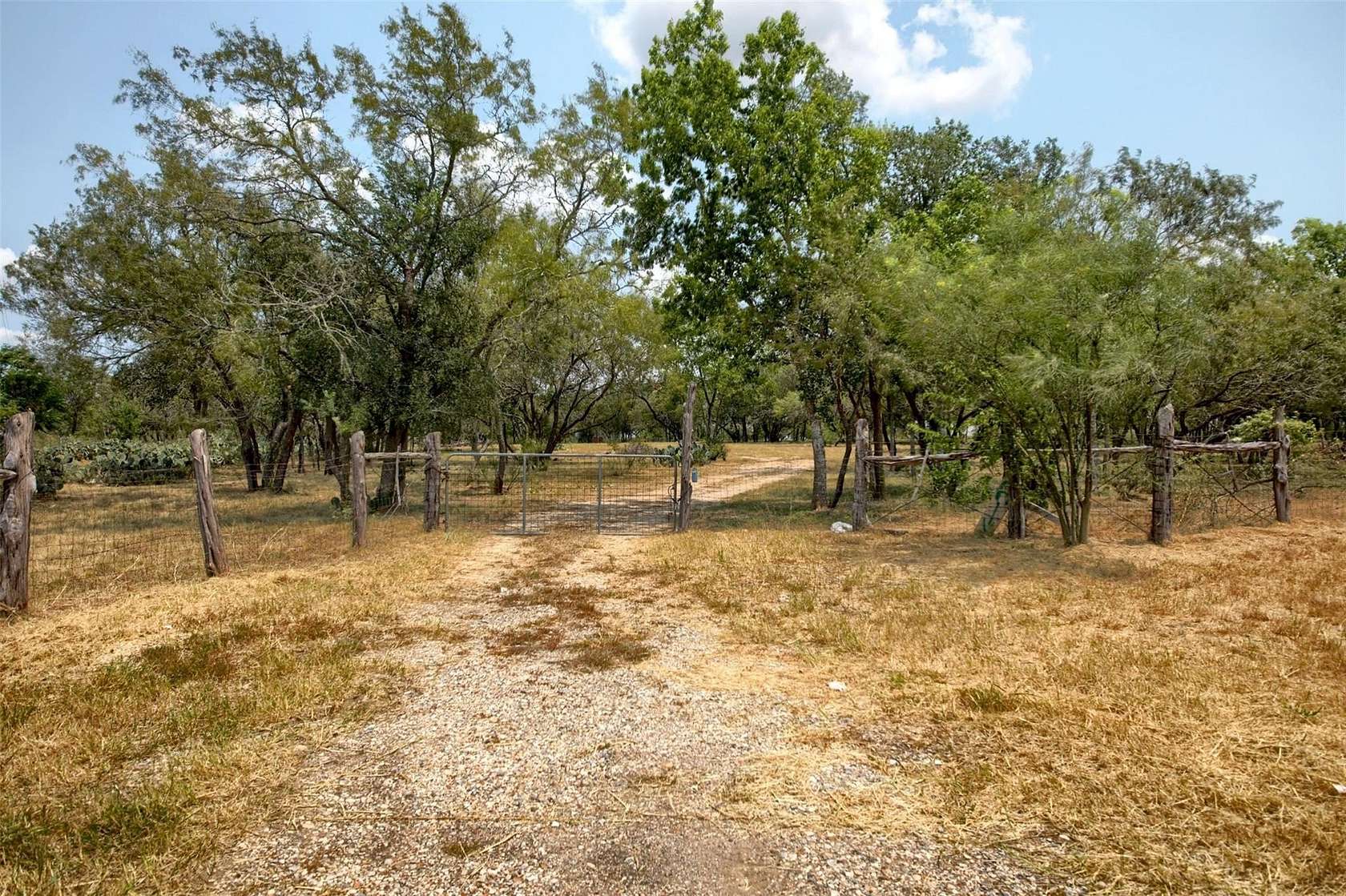 7.12 Acres of Residential Land with Home for Sale in Dale, Texas