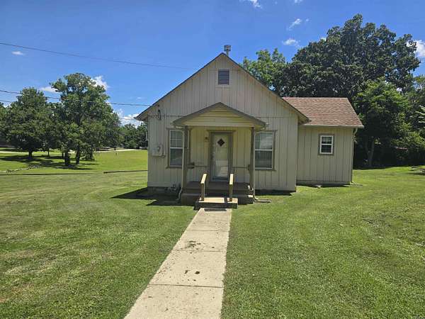 3.5 Acres of Improved Residential Land for Sale in Mountain Home, Arkansas