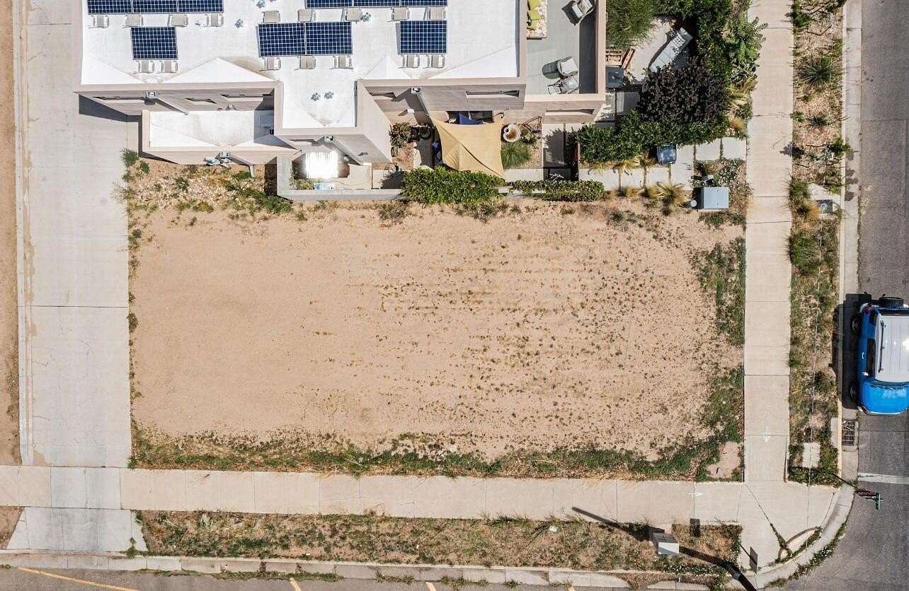 0.08 Acres of Mixed-Use Land for Sale in Albuquerque, New Mexico