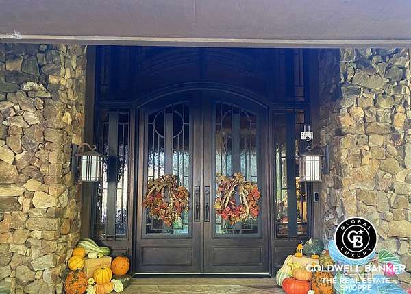 7.4 Acres of Residential Land with Home for Sale in Garden City, Kansas