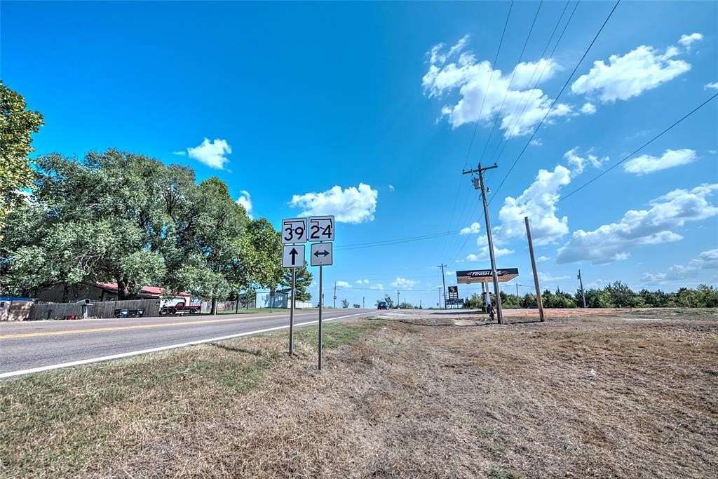 8 Acres of Commercial Land for Sale in Purcell, Oklahoma