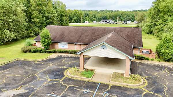 2.65 Acres of Improved Commercial Land for Sale in Iuka, Mississippi