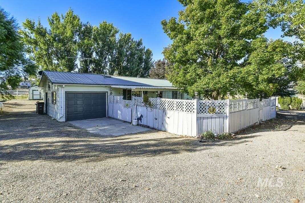 2.7 Acres of Residential Land with Home for Sale in Emmett, Idaho