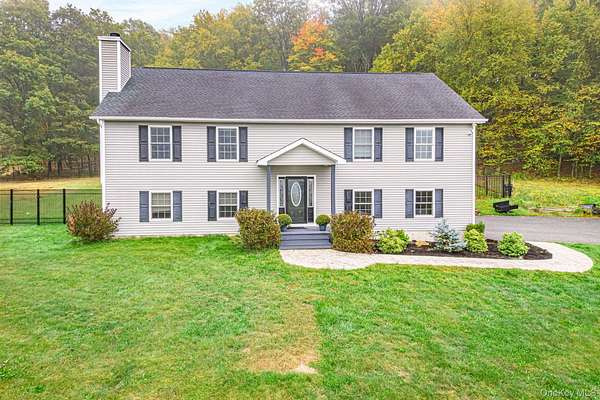 2.8 Acres of Residential Land with Home for Sale in Westtown, New York