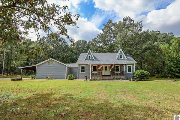 2.33 Acres of Residential Land with Home for Sale in Calvert City, Kentucky