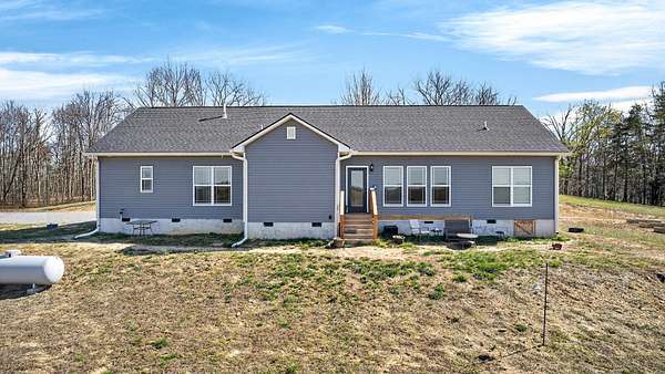 28 Acres of Land with Home for Sale in Pikeville, Tennessee